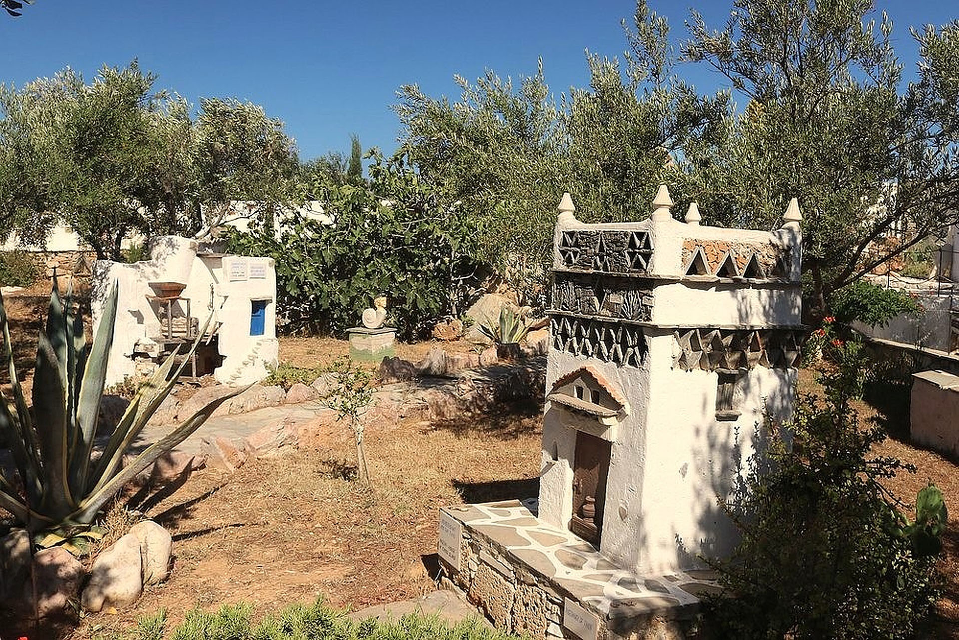 Small Group Paros Discovery